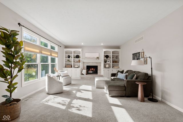 18487 Oriental Oak Court, Noblesville, IN 46062