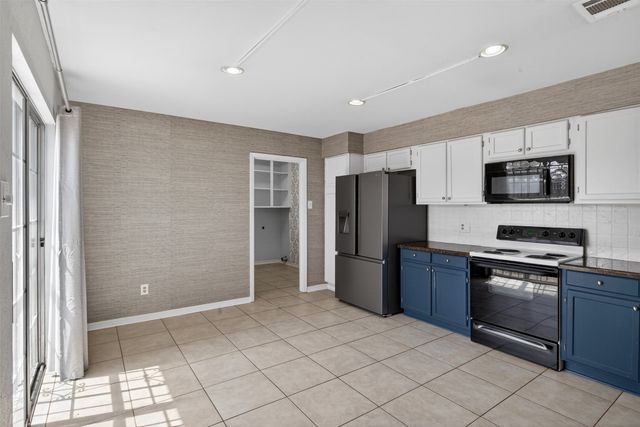 10009 Raintree Drive, Shreveport, LA 71115