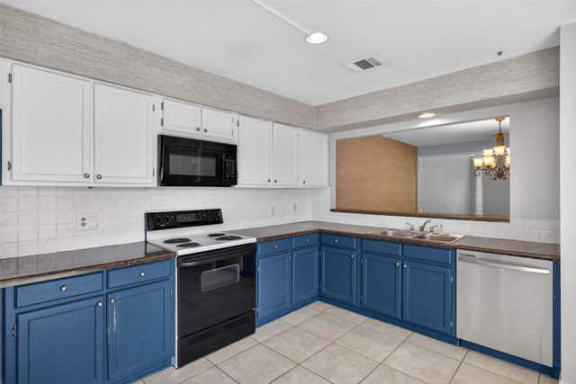 10009 Raintree Drive, Shreveport, LA 71115