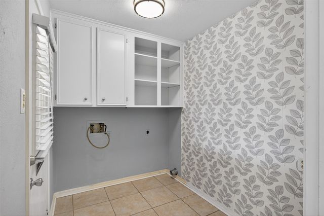 10009 Raintree Drive, Shreveport, LA 71115