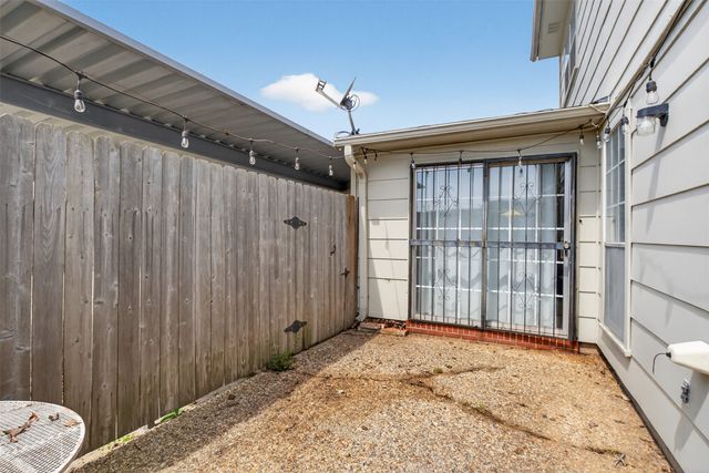 10009 Raintree Drive, Shreveport, LA 71115