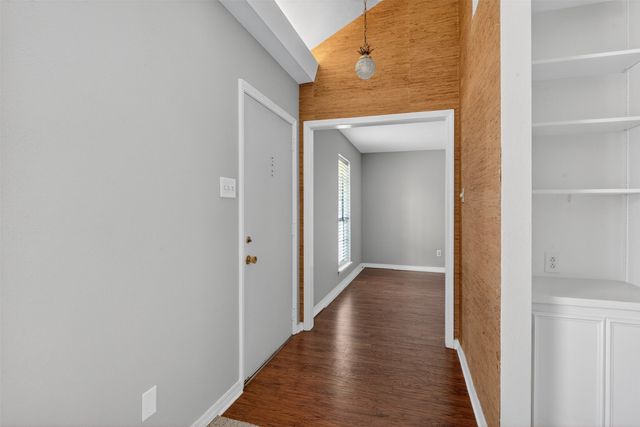 10009 Raintree Drive, Shreveport, LA 71115