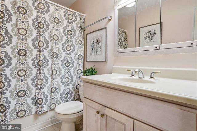 618 S OXFORD VALLEY RD, Fairless Hills, PA 19030