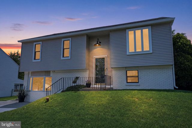 618 S OXFORD VALLEY RD, Fairless Hills, PA 19030