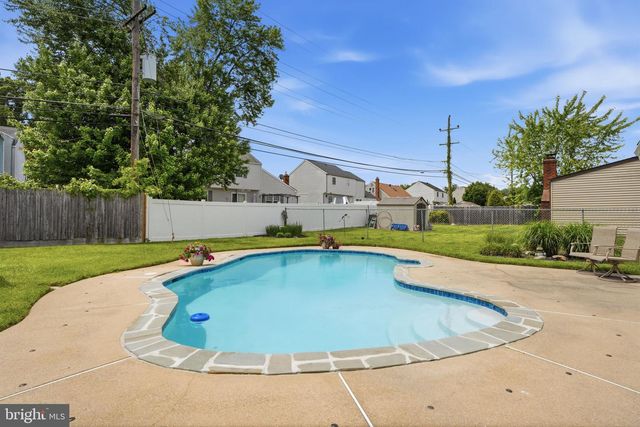 618 S OXFORD VALLEY RD, Fairless Hills, PA 19030