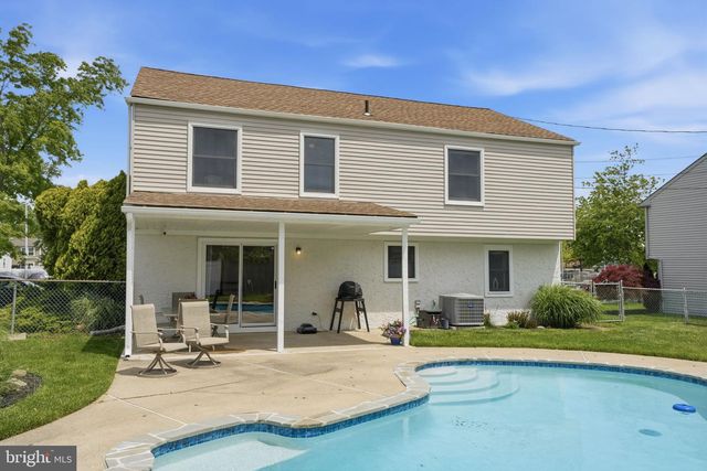 618 S OXFORD VALLEY RD, Fairless Hills, PA 19030