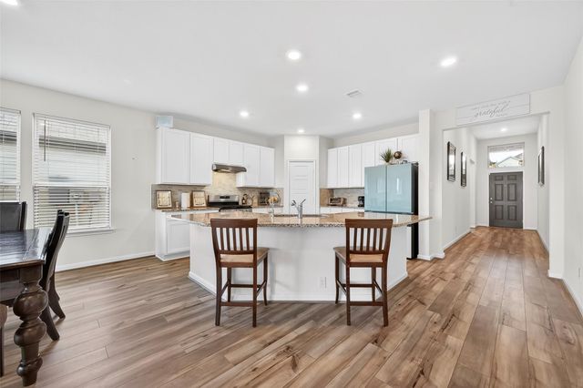 3043 Kastania Lane, Fresno, TX 77545