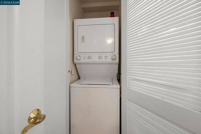 1160 Rockledge Lane 2, Walnut Creek, CA 94595