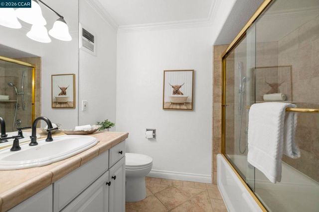 1160 Rockledge Lane 2, Walnut Creek, CA 94595