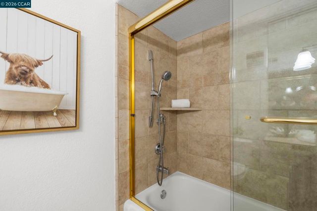 1160 Rockledge Lane 2, Walnut Creek, CA 94595