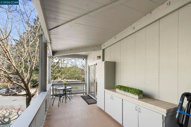 1160 Rockledge Lane 2, Walnut Creek, CA 94595