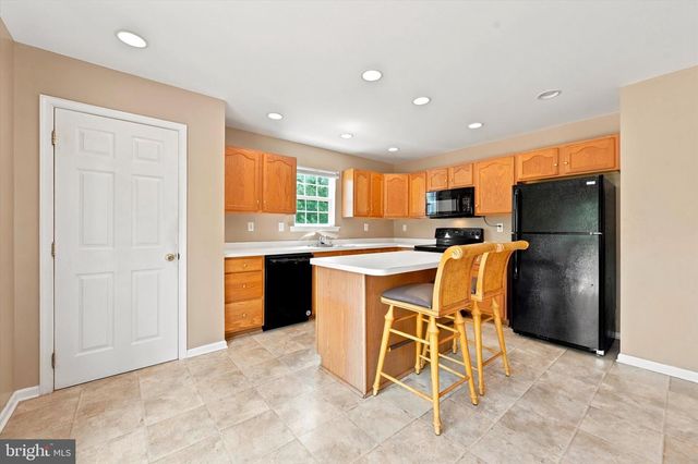 128 MILLVIEW DR, Coatesville, PA 19320