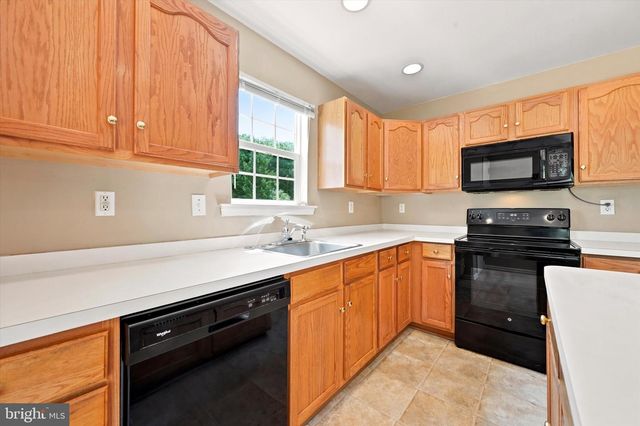 128 MILLVIEW DR, Coatesville, PA 19320
