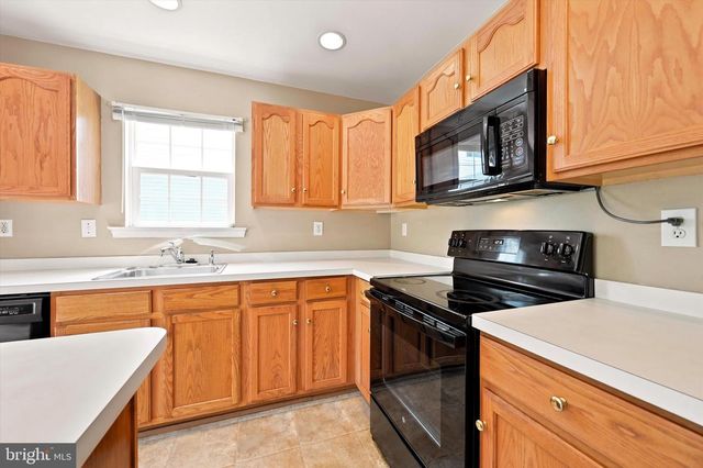 128 MILLVIEW DR, Coatesville, PA 19320