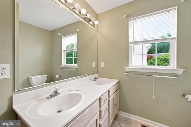 128 MILLVIEW DR, Coatesville, PA 19320
