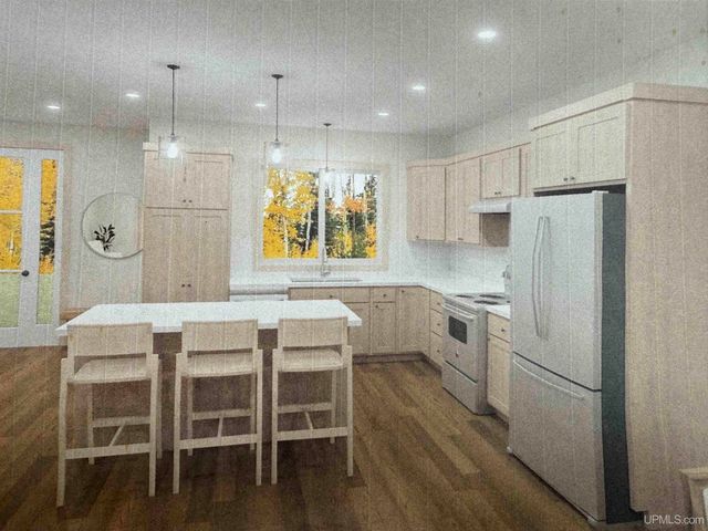 10356 N Lake Road, Ironwood, MI 49938