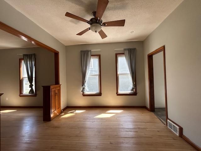 712 6th Street NE, Minneapolis, MN 55413