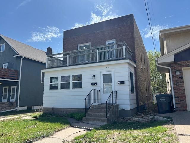 712 6th Street NE, Minneapolis, MN 55413