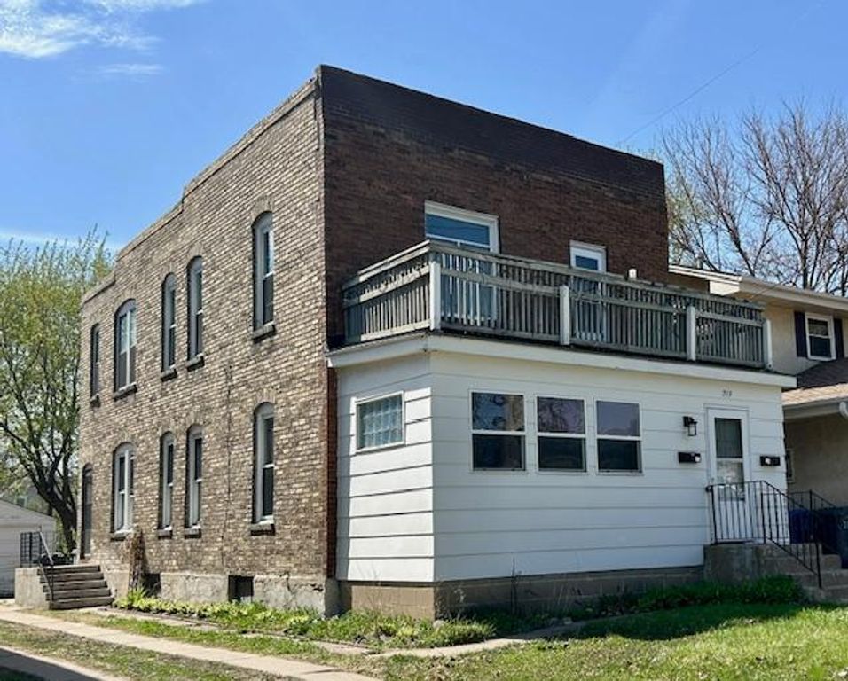 712 6th Street NE, Minneapolis, MN 55413