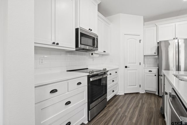 103 St. James, Mt Pleasant, TX 75455