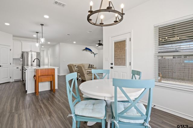 103 St. James, Mt Pleasant, TX 75455