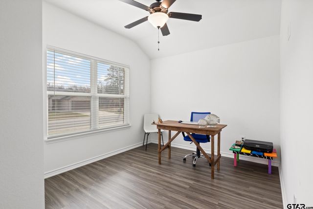 103 St. James, Mt Pleasant, TX 75455