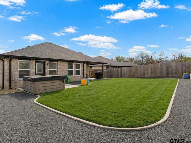 103 St. James, Mt Pleasant, TX 75455