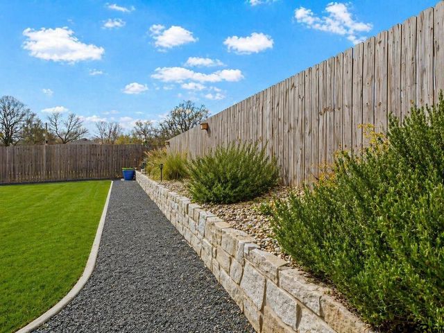 103 St. James, Mt Pleasant, TX 75455