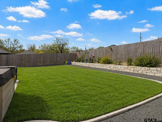 103 St. James, Mt Pleasant, TX 75455