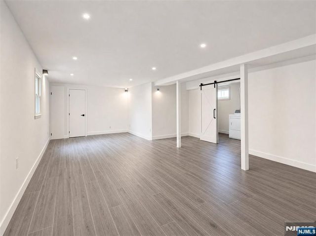 50 Knolls Road, Bloomingdale, NJ 07403