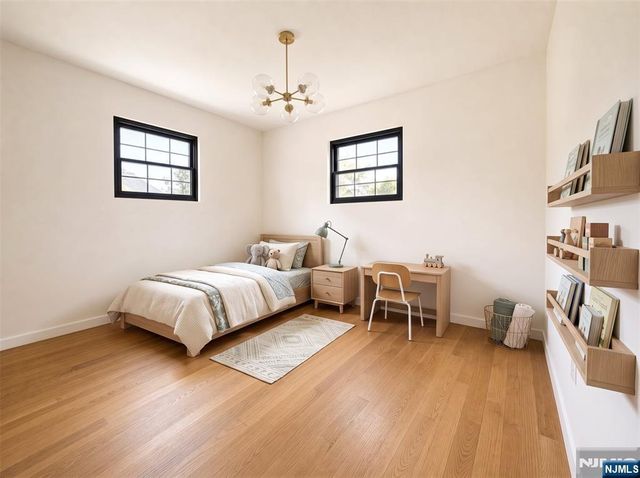 50 Knolls Road, Bloomingdale, NJ 07403