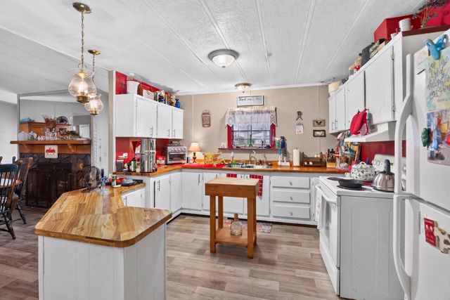 108 Water Way, Moncks Corner, SC 29461