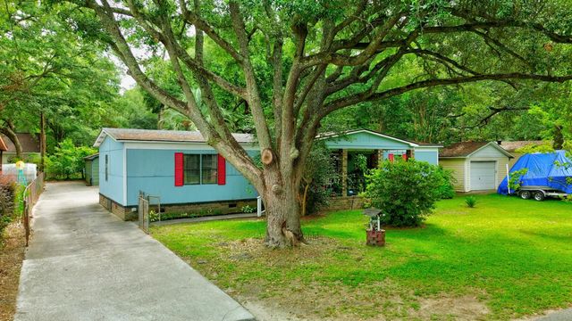 108 Water Way, Moncks Corner, SC 29461