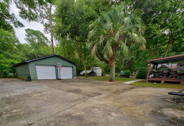 108 Water Way, Moncks Corner, SC 29461