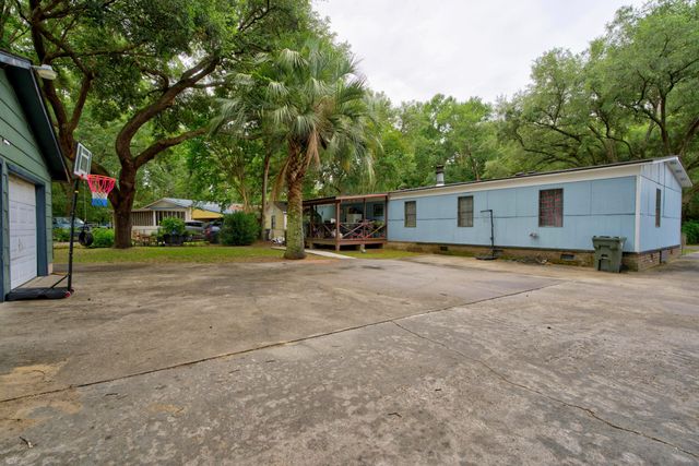 108 Water Way, Moncks Corner, SC 29461