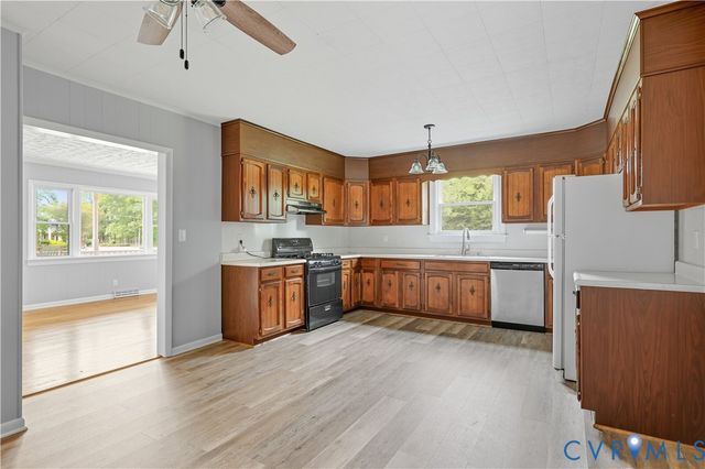 13013 Fairwood Rd, Prince George, VA 23805