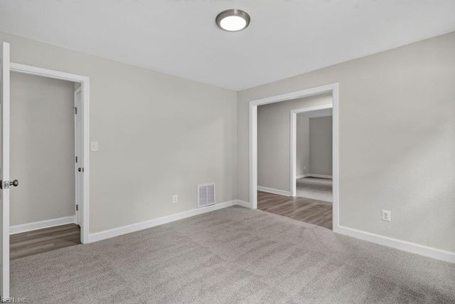 112 W Rexford DR, Newport News, VA 23608