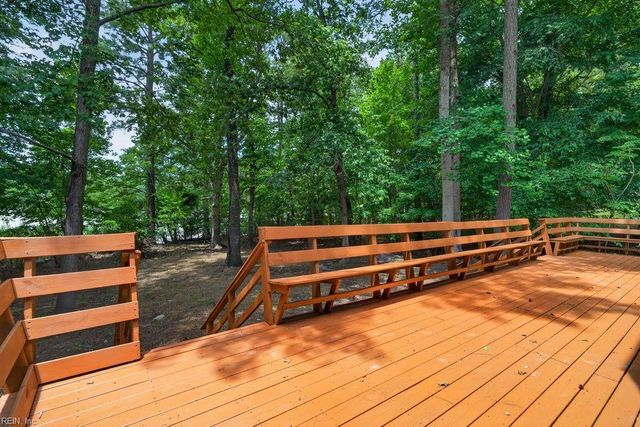 112 W Rexford DR, Newport News, VA 23608