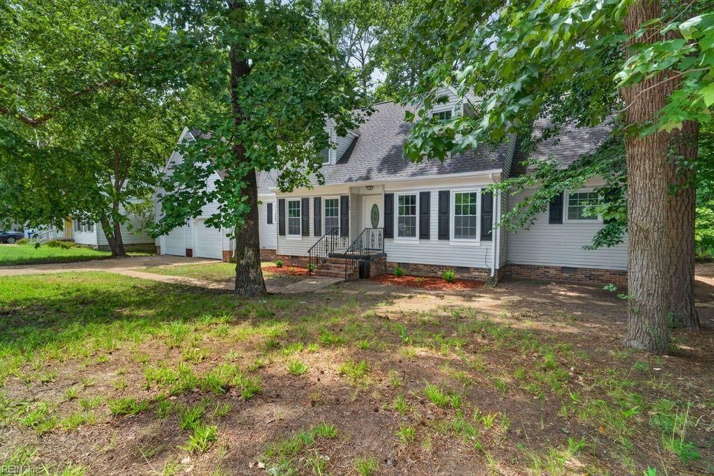 112 W Rexford DR, Newport News, VA 23608