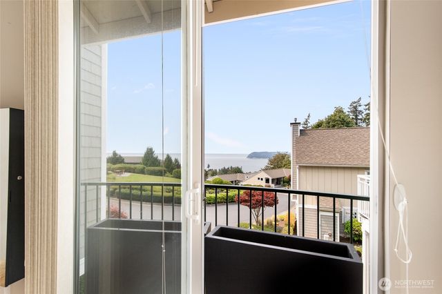 10919 E Villa Monte Drive, Mukilteo, WA 98275