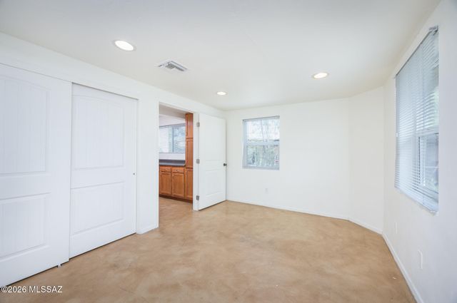 216 E Waverly Street, Tucson, AZ 85705