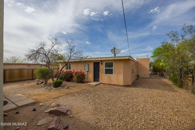 216 E Waverly Street, Tucson, AZ 85705