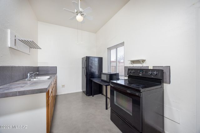 216 E Waverly Street, Tucson, AZ 85705