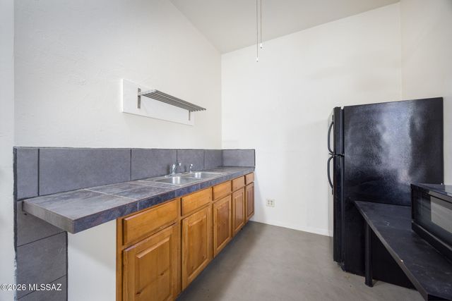 216 E Waverly Street, Tucson, AZ 85705