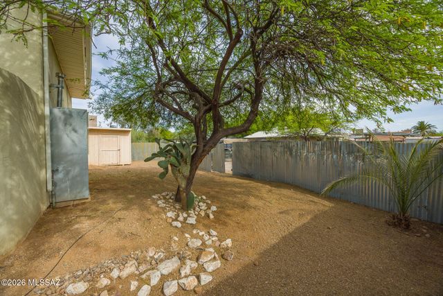 216 E Waverly Street, Tucson, AZ 85705