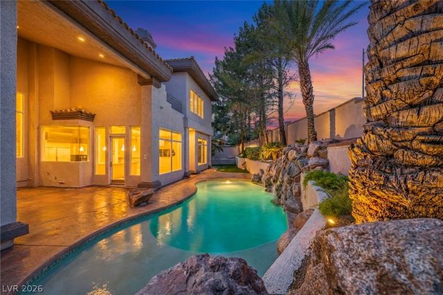 8798 Big Bluff Avenue, Las Vegas, NV 89148