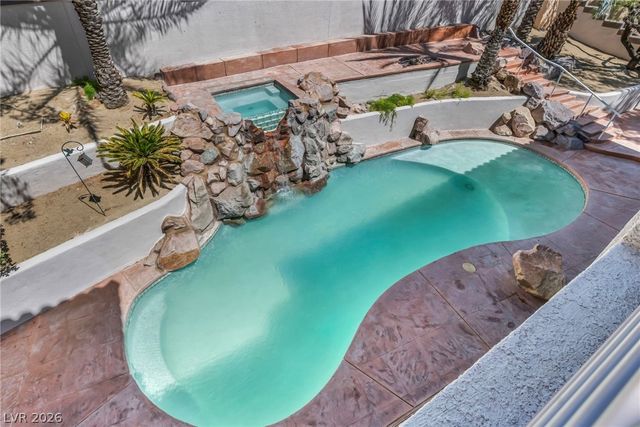 8798 Big Bluff Avenue, Las Vegas, NV 89148