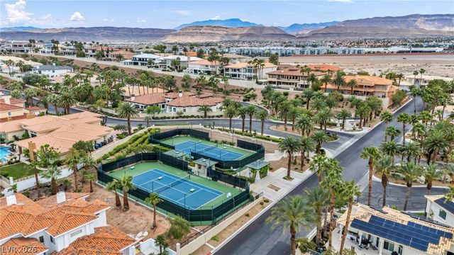 8798 Big Bluff Avenue, Las Vegas, NV 89148
