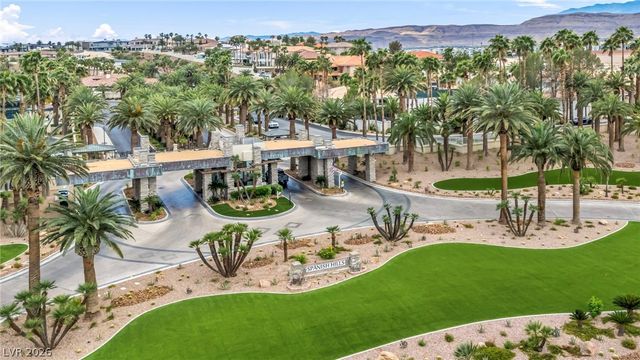 8798 Big Bluff Avenue, Las Vegas, NV 89148