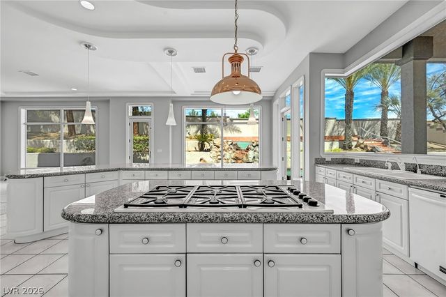 8798 Big Bluff Avenue, Las Vegas, NV 89148
